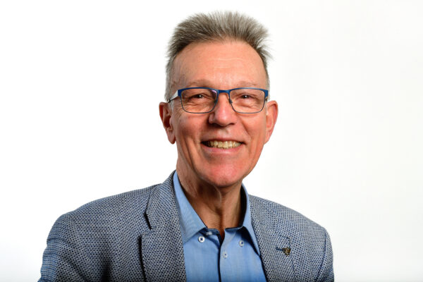 Portret van griffier Wim Voeten