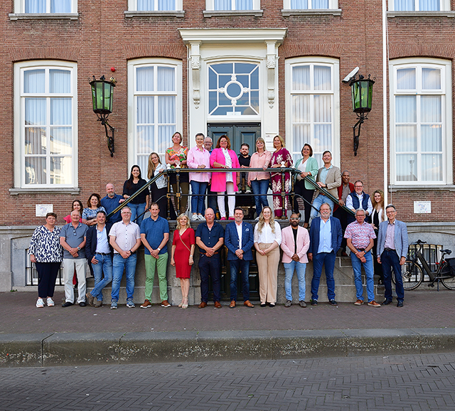 Gemeenteraad voor het stadhuis Etten-Leur 2024